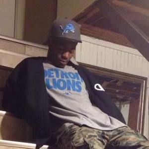 Meet your Posher, Dee